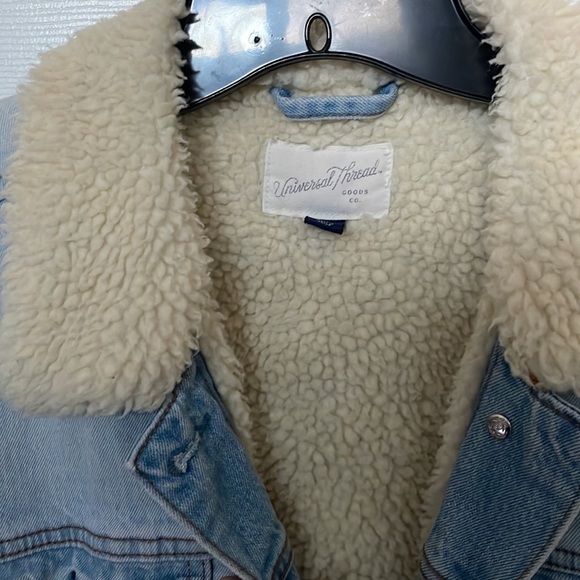 Sherpa lined Jacket - Picture 2 of 3